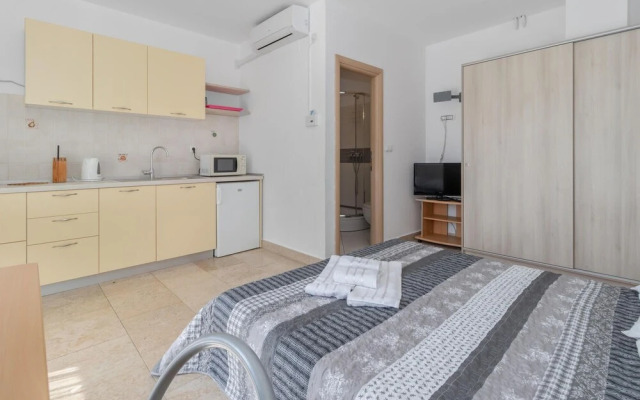Nice Apartment in Crikvenica With Wifi