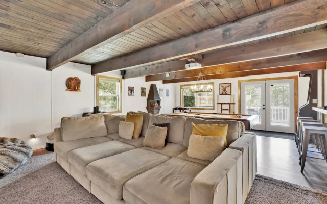 BIG Bear Gambrel #2066