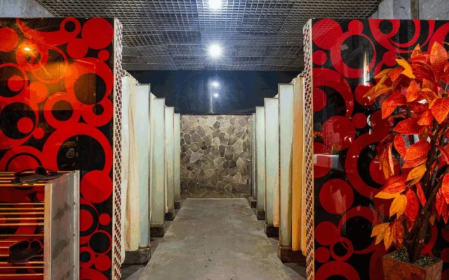 RedDoorz Plus near Chadstone Mall