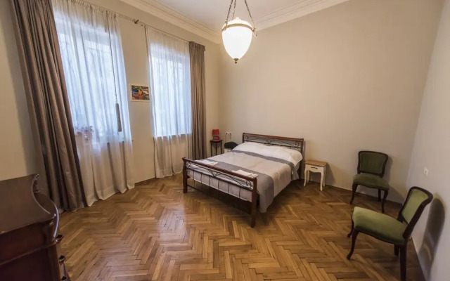 Guest House Oniashvili 33