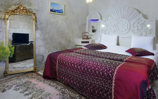 Dilek Tepesi Cave Hotel