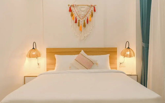 Rosy Hotel