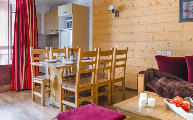 Studio in Brides les Bains 600m From Skilift
