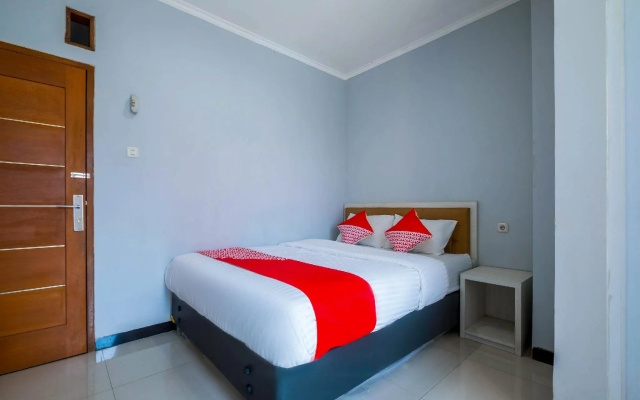 Hotel O The Karins Guesthouse Syariah
