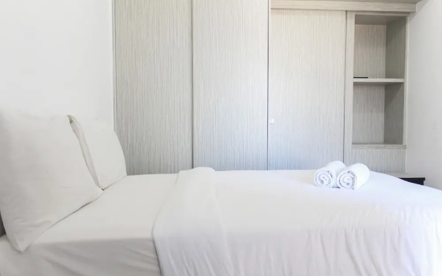 Comfy Studio Apartment At M-Town Residence