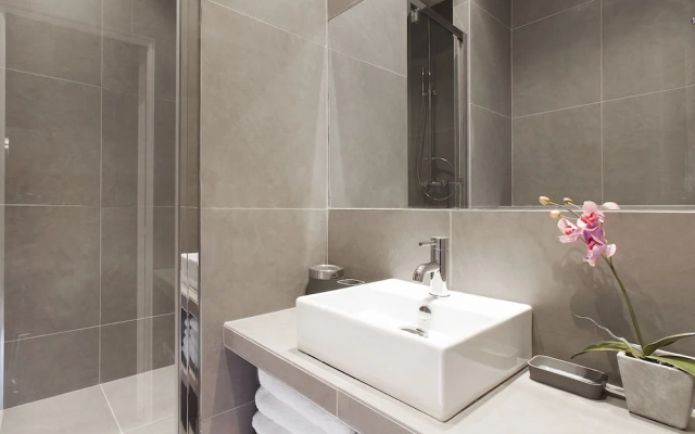 Luxury 3BR Gr-Boulevards I by Livinparis