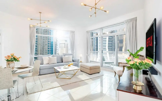 LUX The Park Island Suite View 2