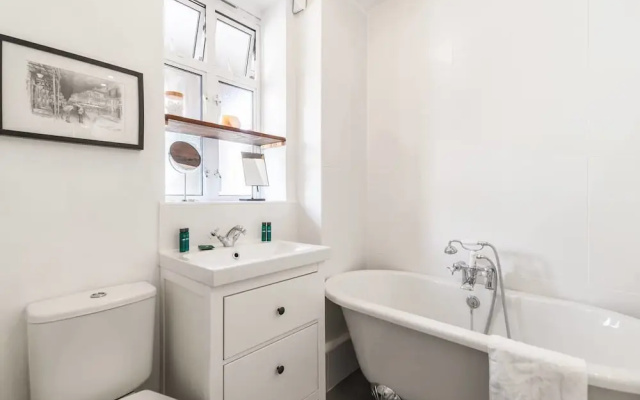 Cosy Flat In Quiet Wapping