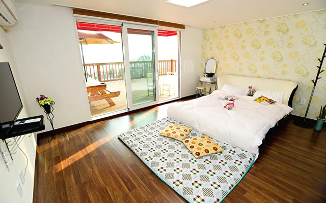 Ganghwa Hill Mare Pension