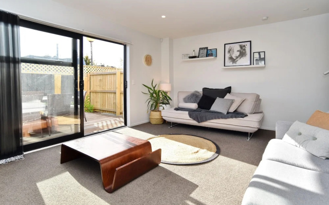 Parlane Apartment 3