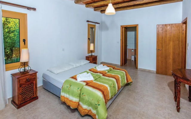 Nice Home in Miliou-paphos With Wifi and 3 Bedrooms