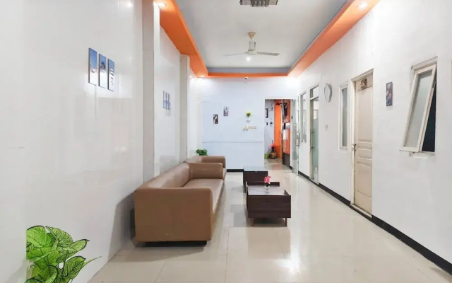 TwoSpaces Living at Nabila Semampir Homestay