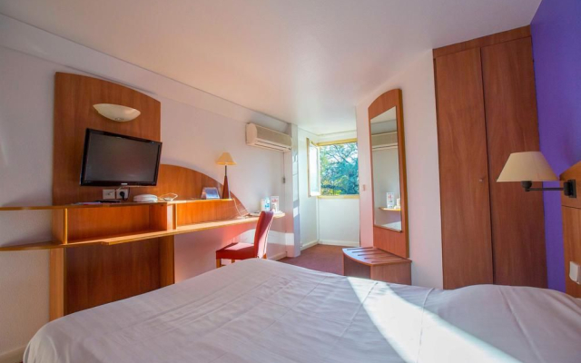 Kyriad Grenoble Est - Meylan