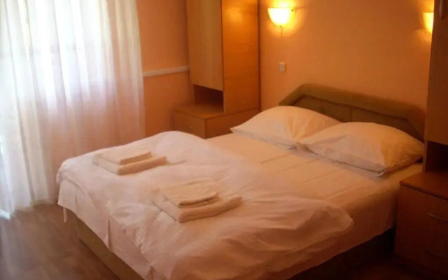 B&B Vila Raj