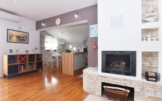 Apartment Larisa