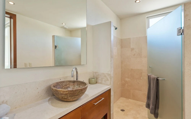 Encanto Living 1101 -2BR by Kivoya