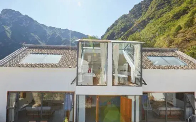 Banshan Banshui Guesthouse