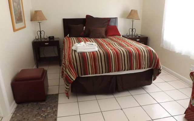 Palm Breeze Hotel