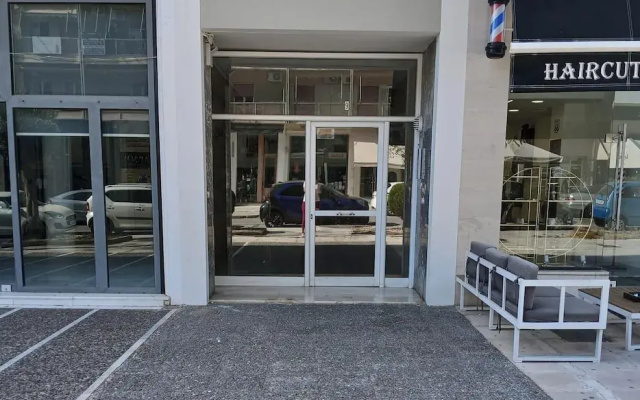 D9 center of Glyfada