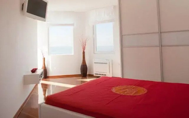 Marine Apartment