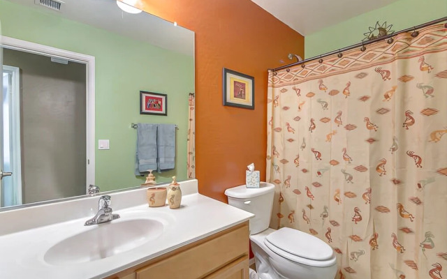 Peggy - 3 Br home by RedAwning