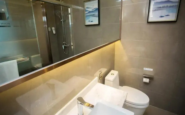 VX Hotel (Heze Dingtao District Taoyi Road)