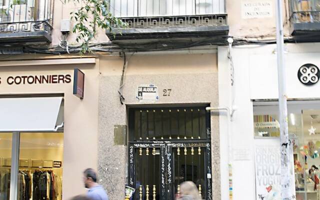 Отель Pension Adeco вид на фасад