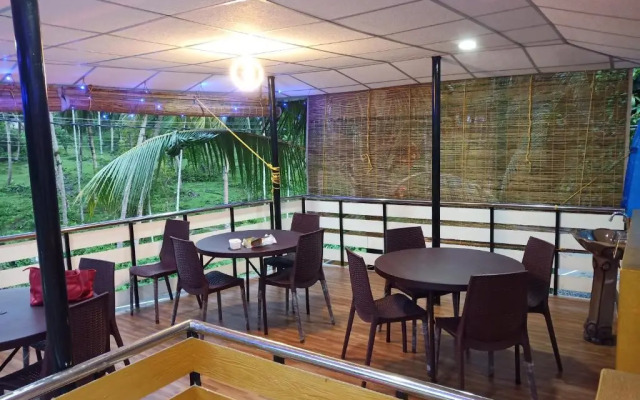White Pearl Homestay