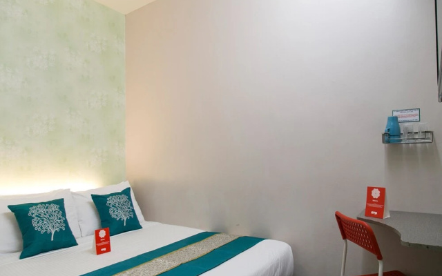 OYO 198 Seeds Hotel