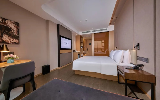Howard Johnson By Wyndham Club Hotel Songshan Lake Dongguan