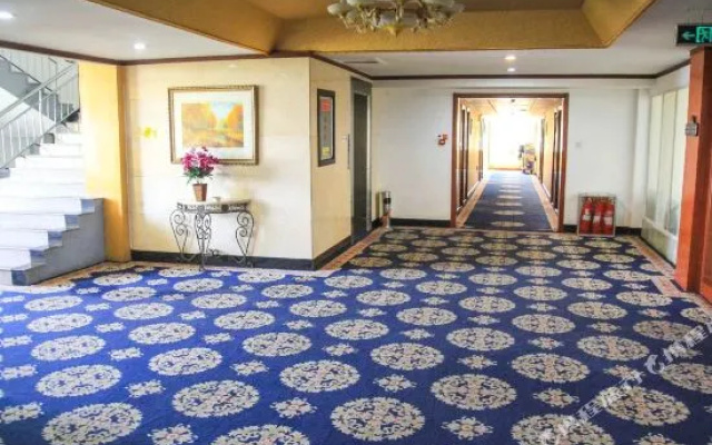 Metallurgical Hotel (Jinan Wenhua East Road)