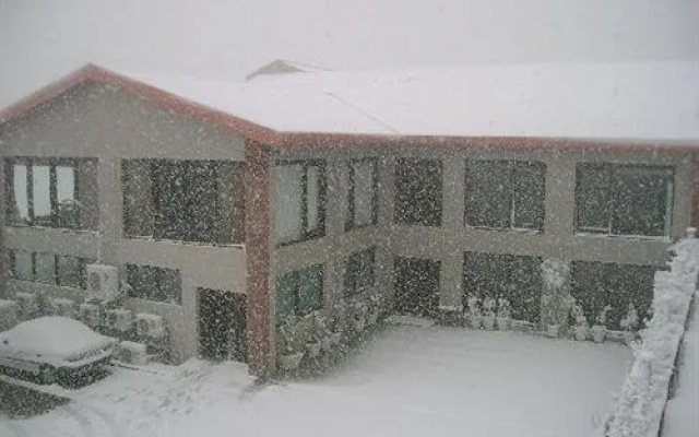 Club Mahindra Kanatal