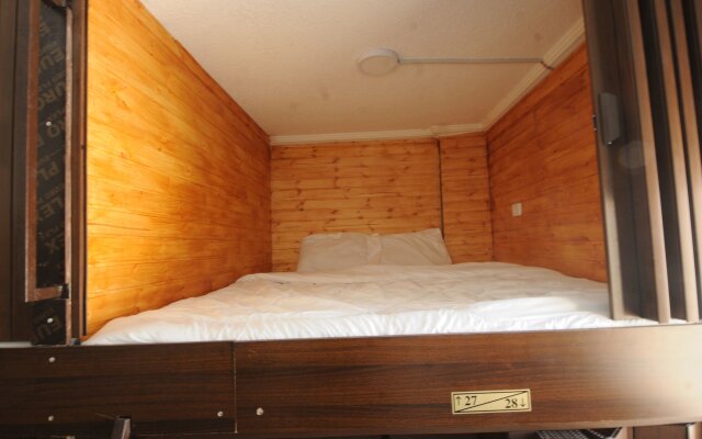 Отель Petra Capsule Hostel Иордания, Вади-Муса - отзывы, цены и фото номеров - забронировать отель Petra Capsule Hostel онлайн комната для гостей