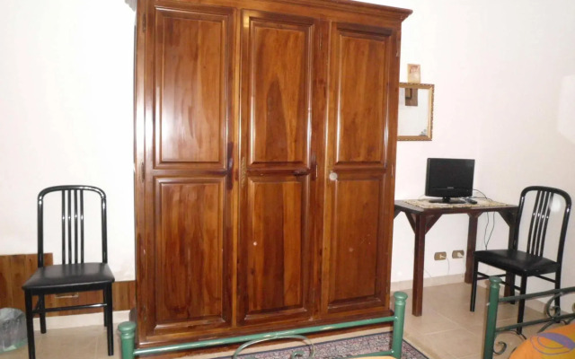 B&B Forconensis