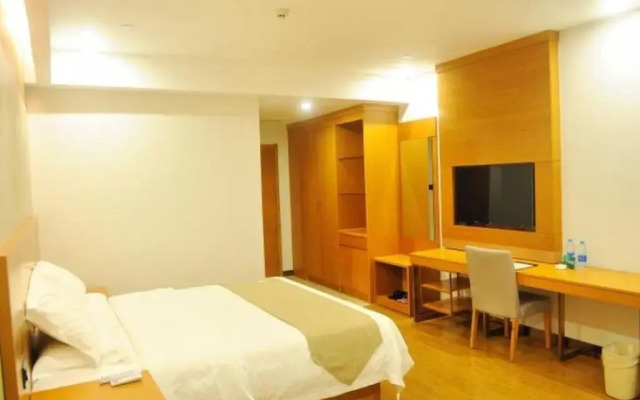GreenTree Inn Zhenjiang Dagang New District Tonggang Road Butterfly Square