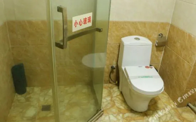 Longyuan Business Hotel Yichuan