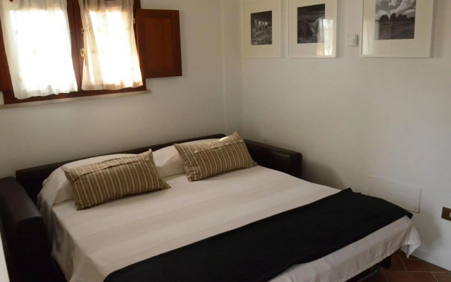 Pretty Apartment Near San Gimignano