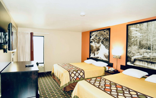 Super 8 by Wyndham Crossville TN