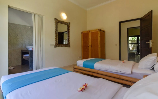 Villa Lovina Beach