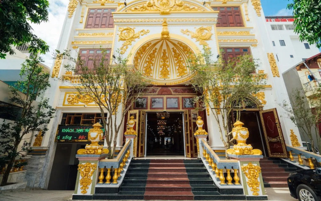 Nam Hong Hotel