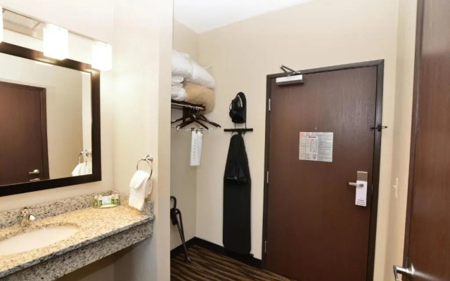 Cobblestone Inn & Suites - Manning