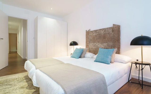 Valencia Luxury - Boutique Center