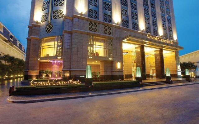 Grande Centre Point Hotel Ratchadamri вид на фасад