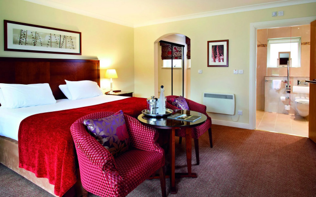 Elmers Court Hotel