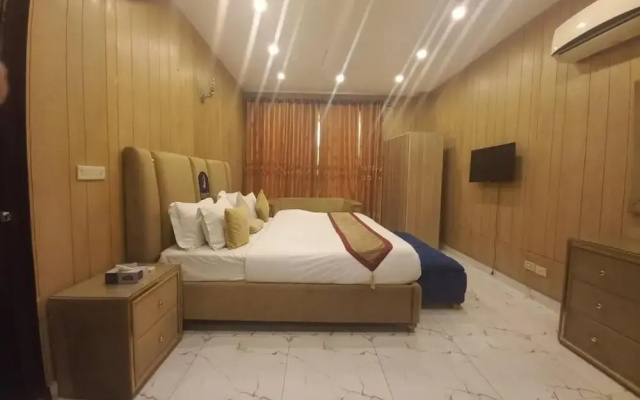 Premier Inn Hotel Johar Town