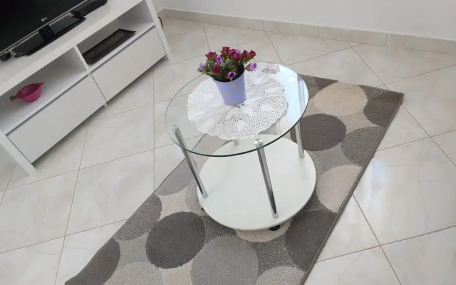 Homely Apartment in Trogir near Beach