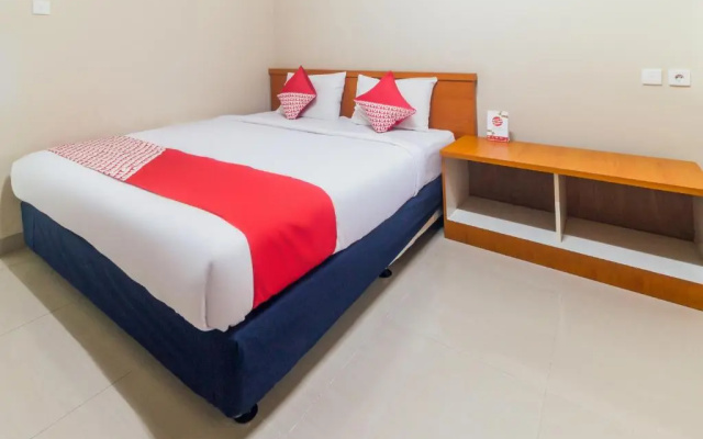 OYO 1448 Mangga Dua Guest House