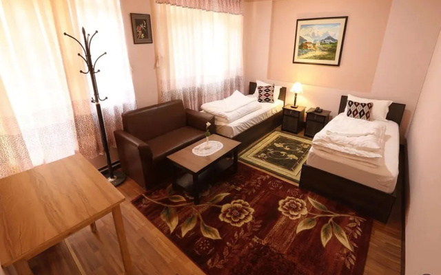 Aarya Chaitya Inn