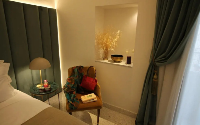 1940 Luxury Accommodations - Diamante Boutique Apartment
