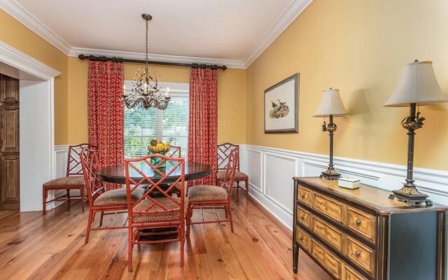 4318 6th Street by Hodnett Cooper